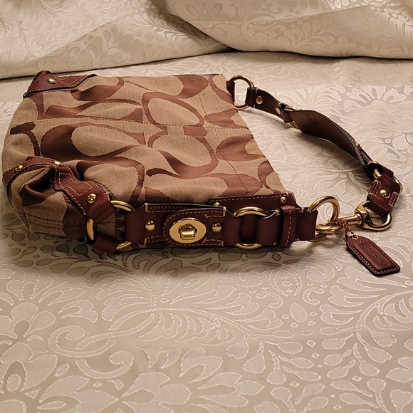 NWOT LARGE COACH CARLY BAG - Picture 4 of 8